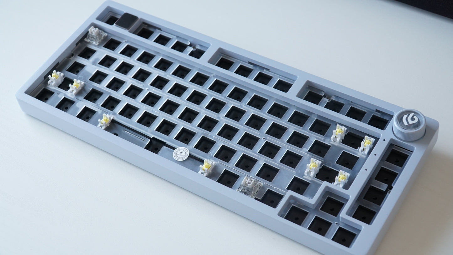 leobog Hi75C barebone (tri-mode)