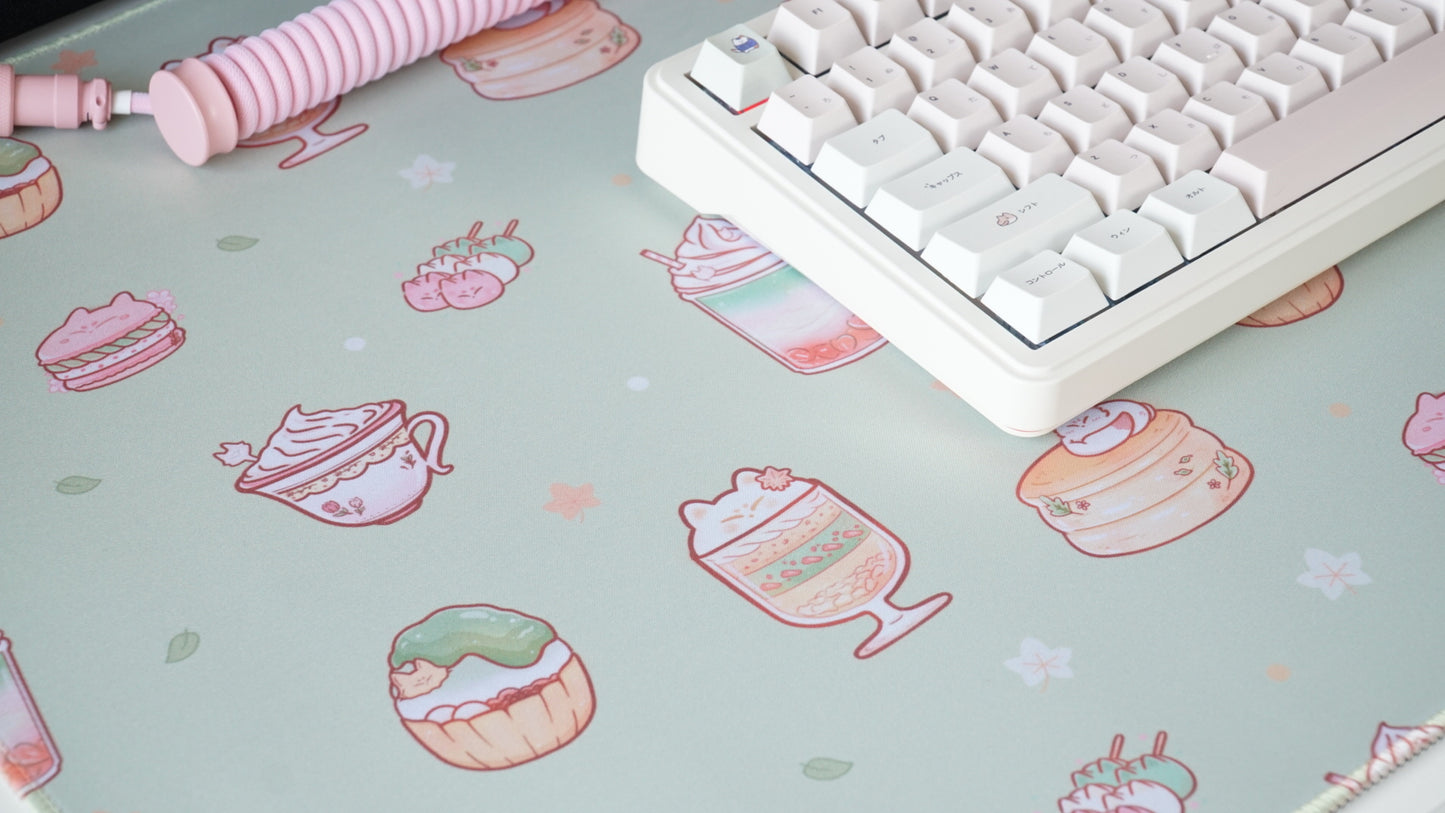 fox treats pattern deskmats