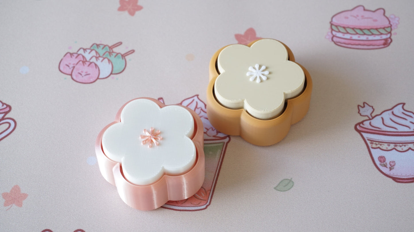 sakura clicky fidget (fall/winter)