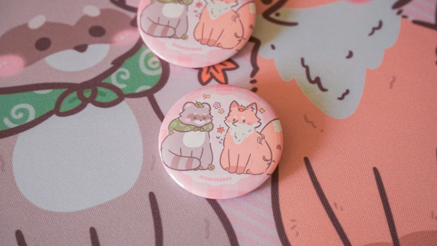 tanuki & kitsune can badge