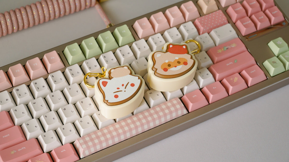 momiji clicky keychains