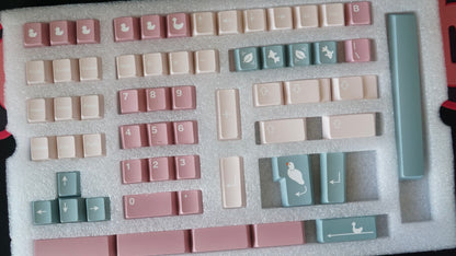 blush ducks keycaps