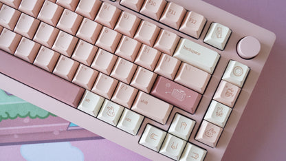 strawberry shortcake bunny keycaps