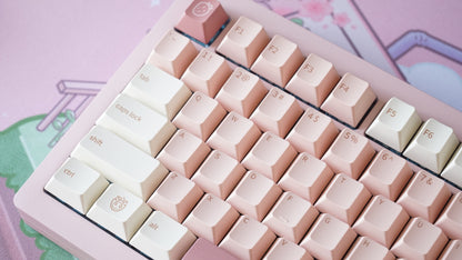 strawberry shortcake bunny keycaps