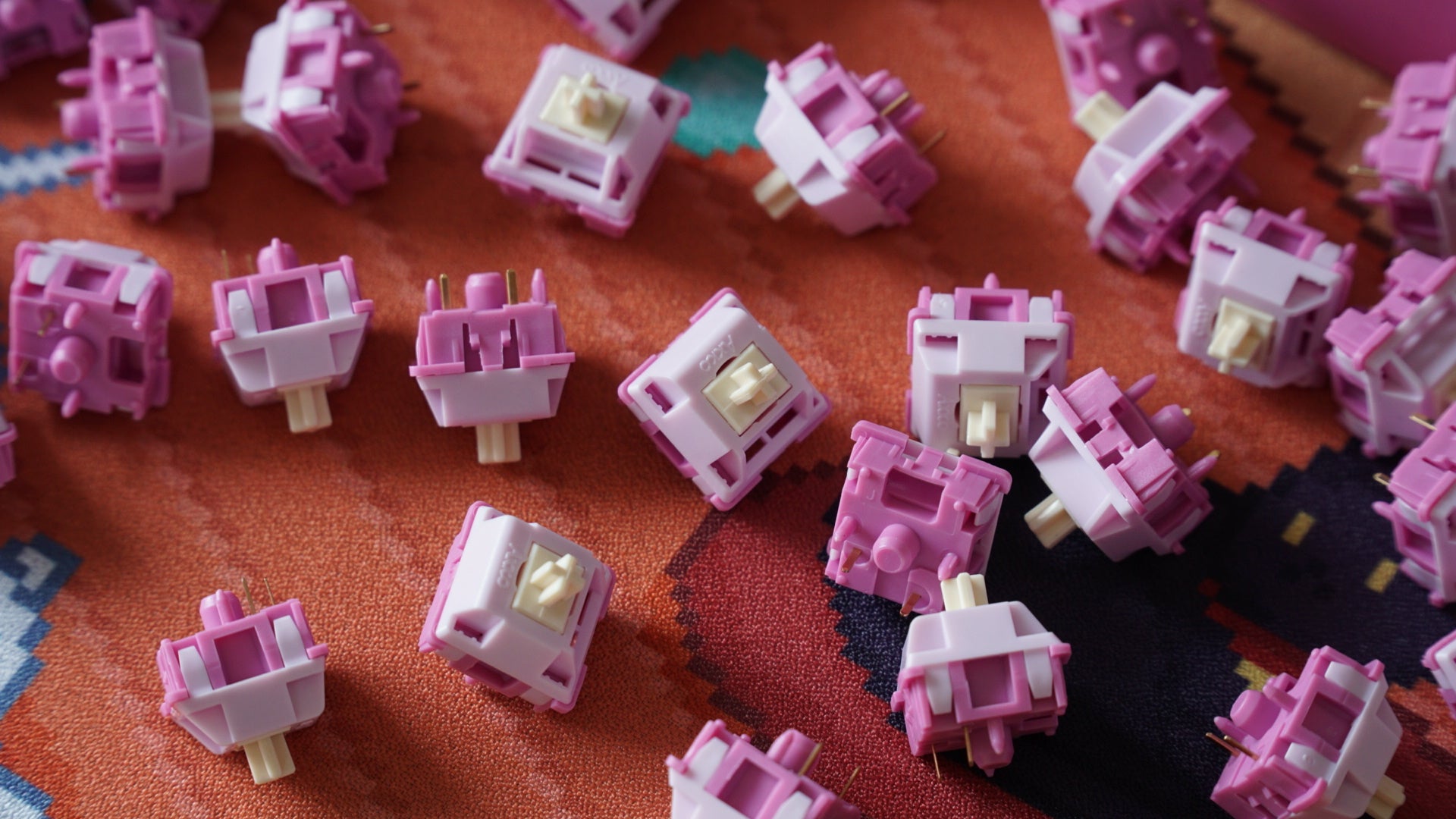 creamy purple v3 switches (tactile)