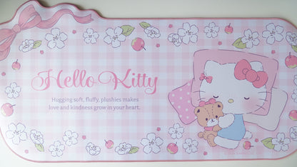 hello kitty deskmat