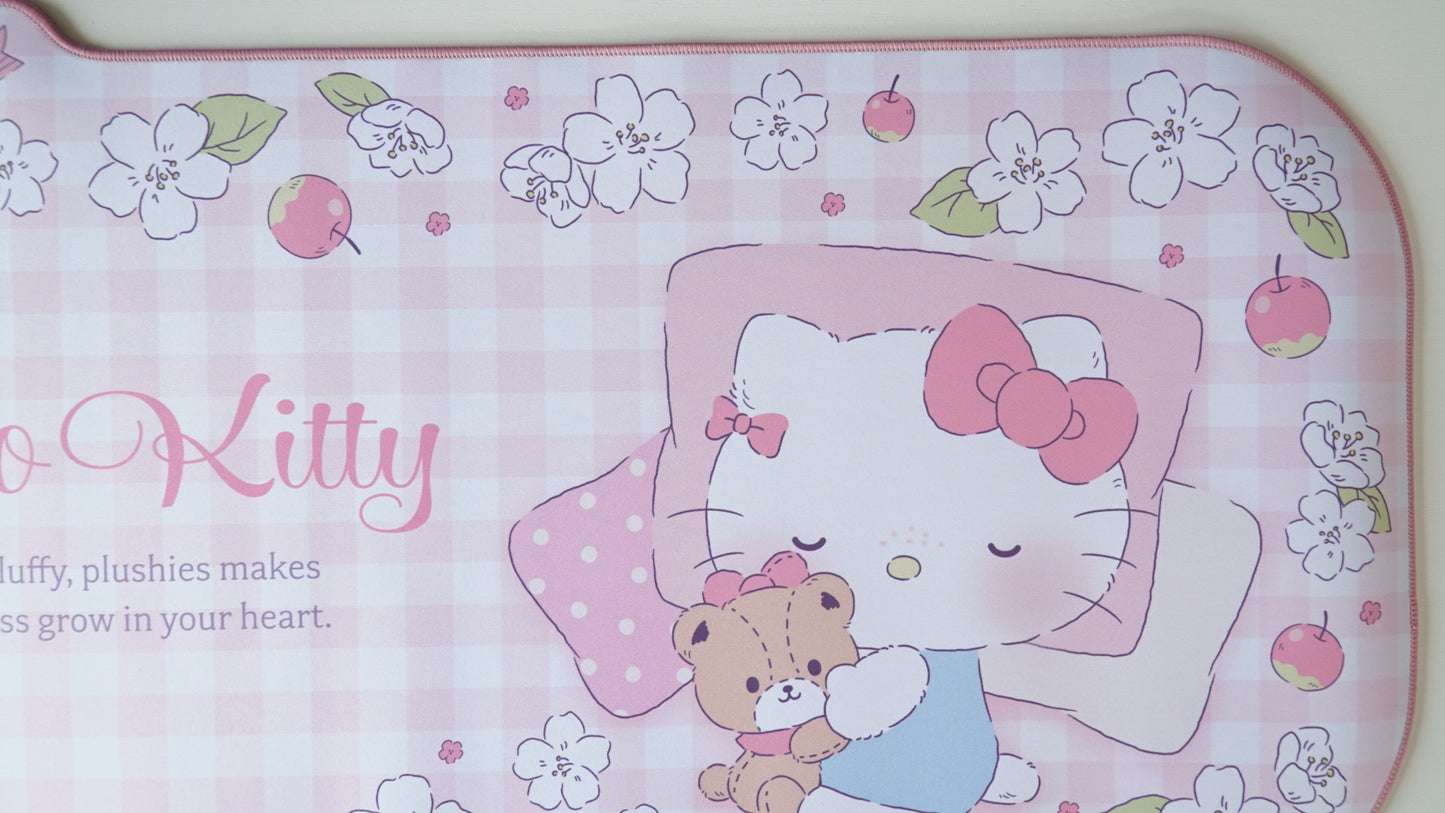 hello kitty deskmat