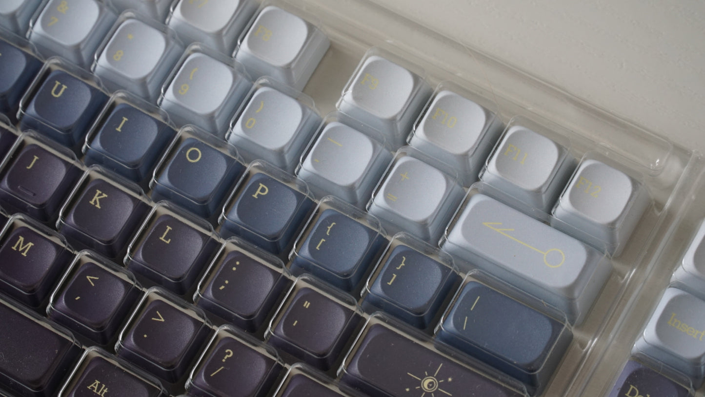 dark constellation keycaps