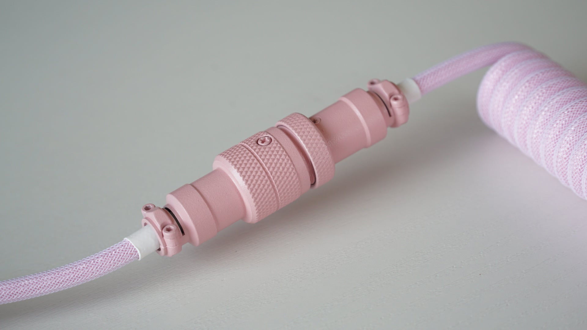 coiled braided cable (macaron)