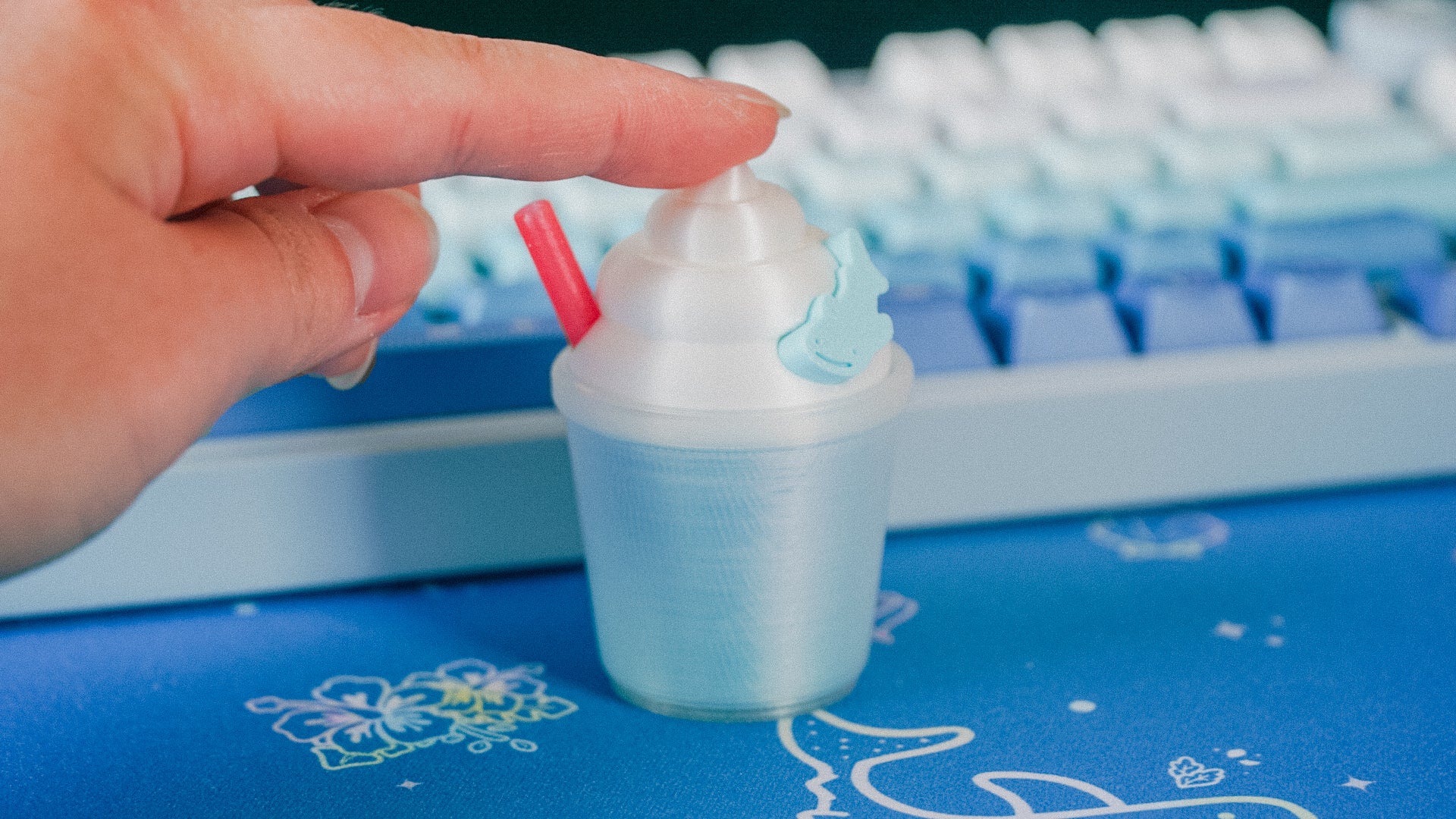 summer frappe clicky fidget