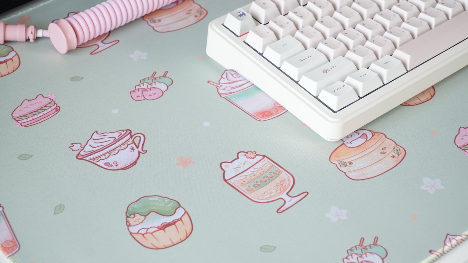 fox treats pattern deskmats