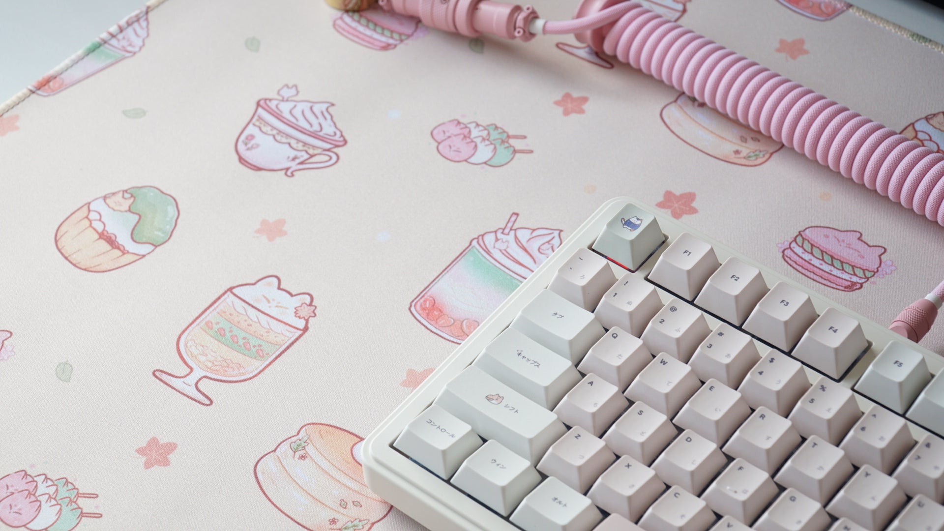 fox treats pattern deskmats