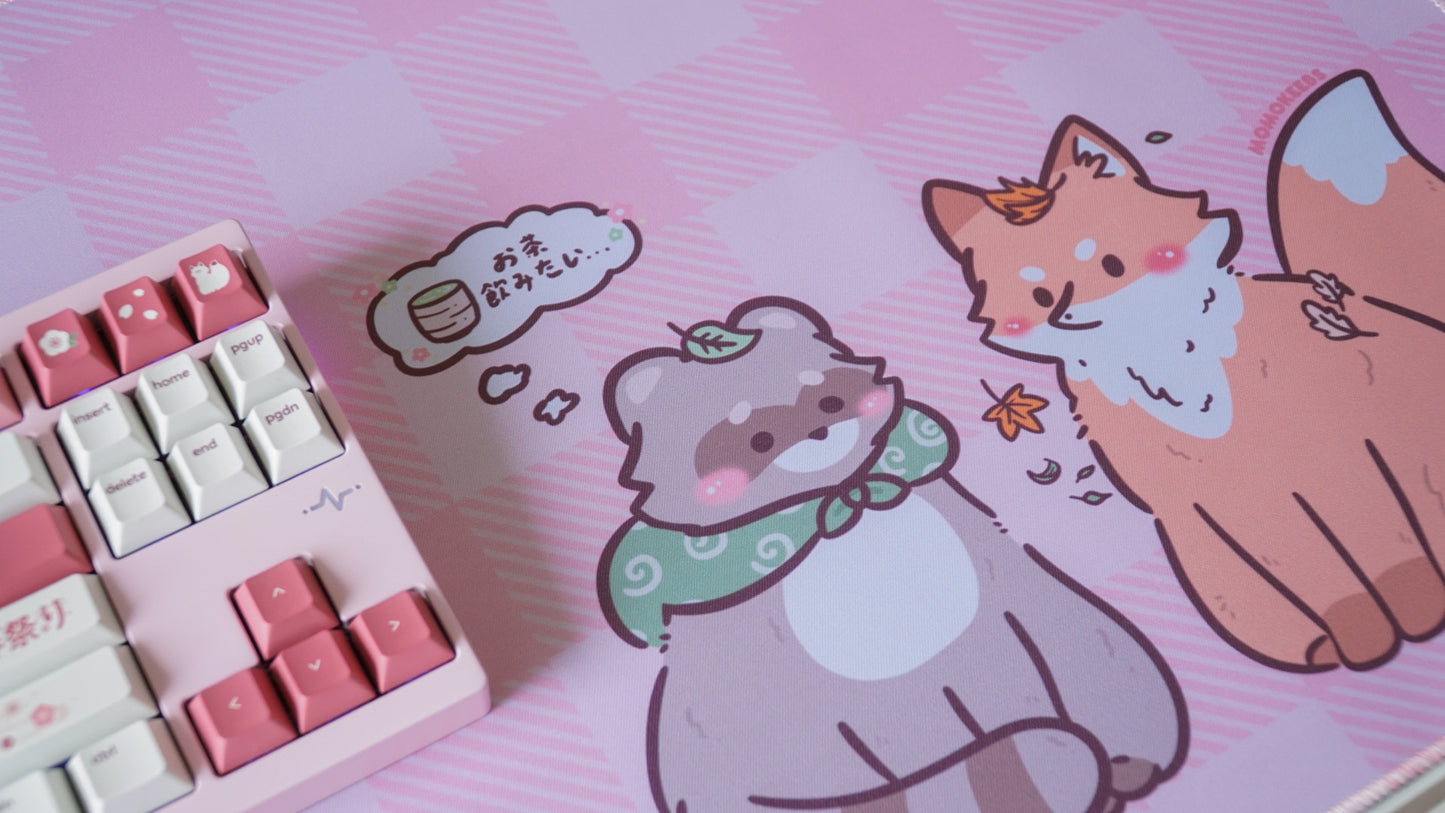 tanuki & kitsune pink plaid deskmat