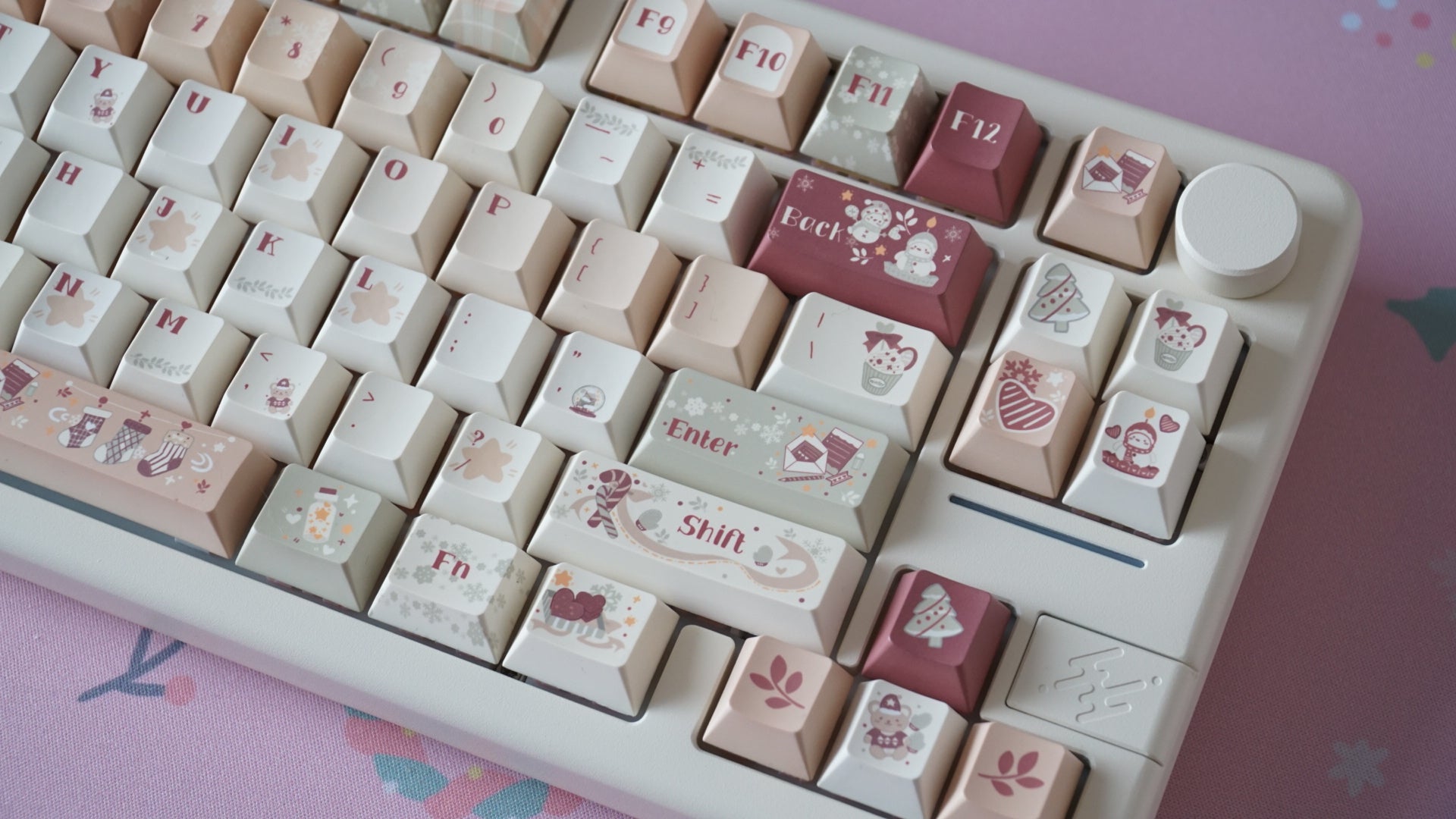 warm winter keycaps