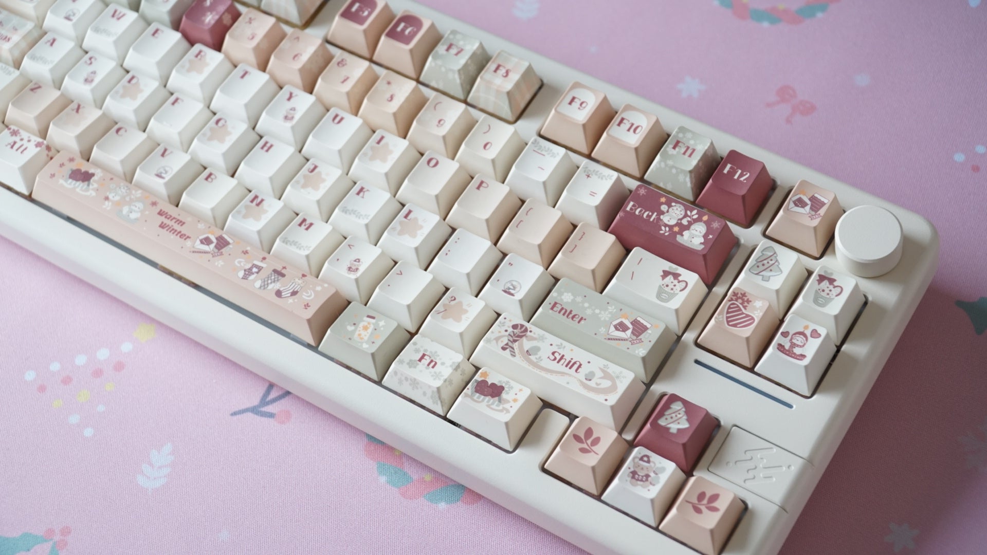 warm winter keycaps
